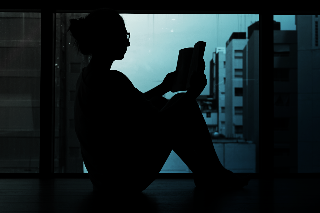 woman-reading